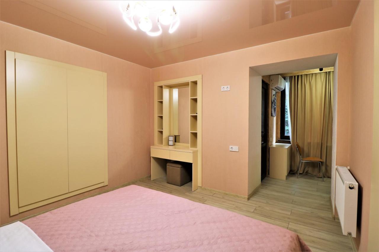 Apartment On Gudiashvili Tbilisi Buitenkant foto